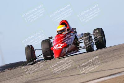 media/Oct-26-2025-CalClub SCCA (Sun) [[8ce1e69566]]/Group 6/Grapevine/